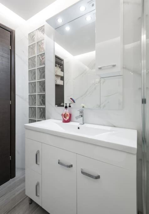 Luxury, Citycenter, 2Bedrooms, Apartment!. เทสซาโลนิกิ ภายนอก รูปภาพ